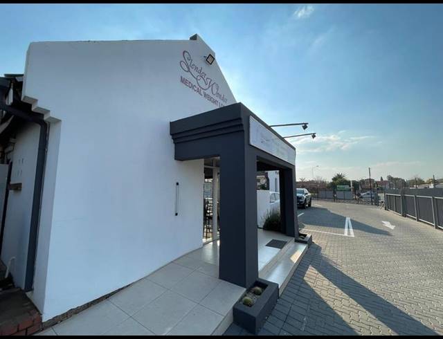 BUSINESS PROPERTY TO RENT IN WIERDA PARK